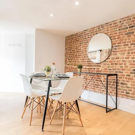 Old - Lovely Typical Apartment! Lila