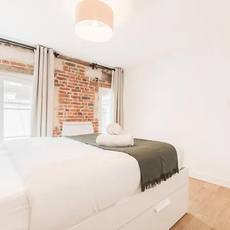 Old - Lovely Typical Apartment! Apartamento