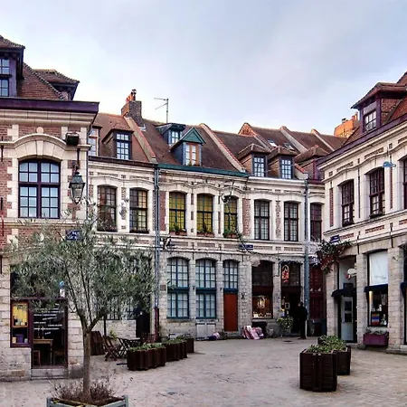 Old - Lovely Typical Apartment! *