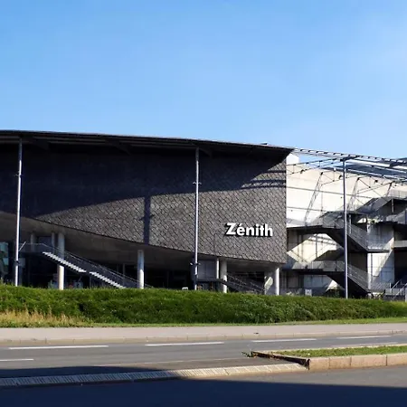 Old - Lovely Typical Apartment!